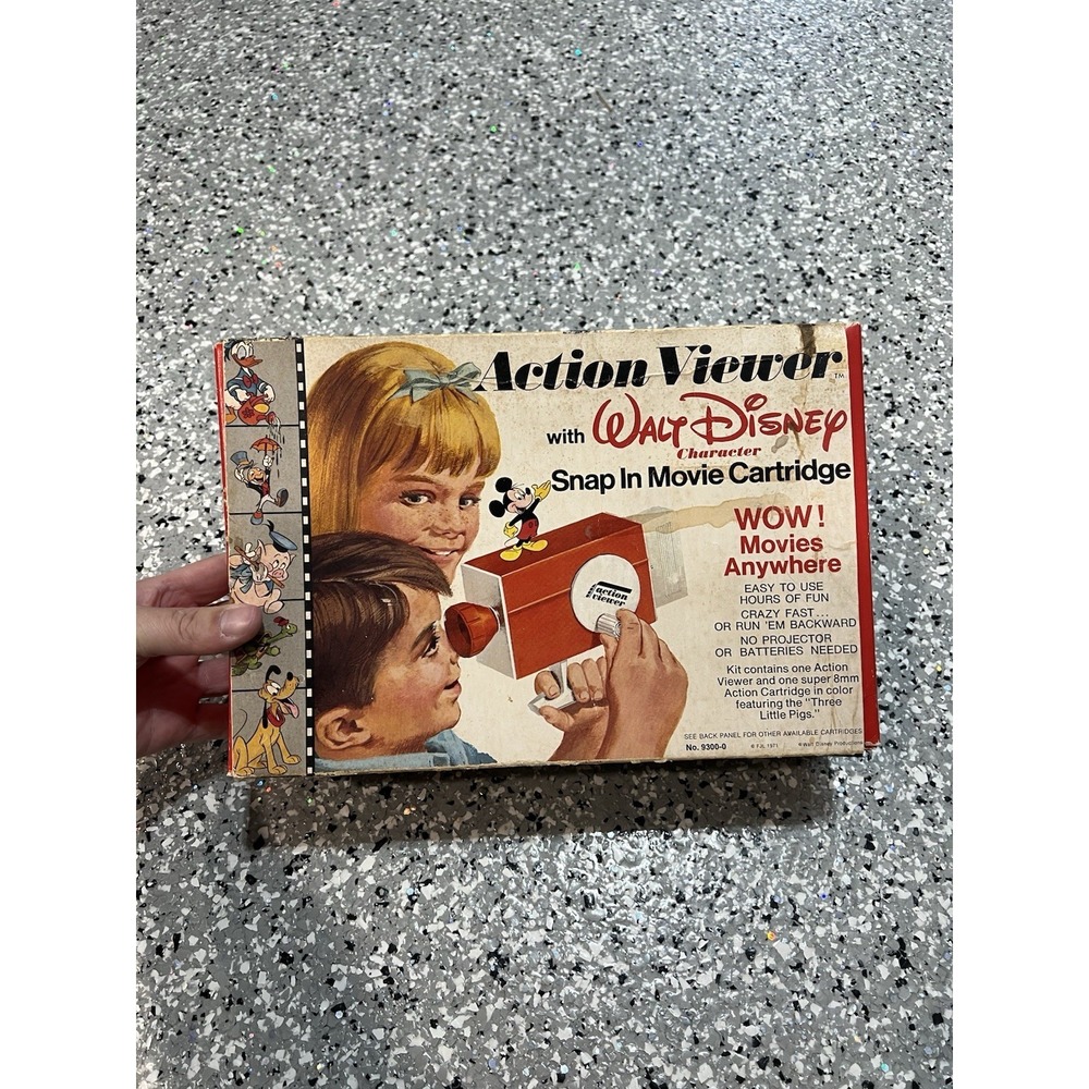Vintage 1971 Walt Disney Action Viewer Snap In Movie Cartridge Toy